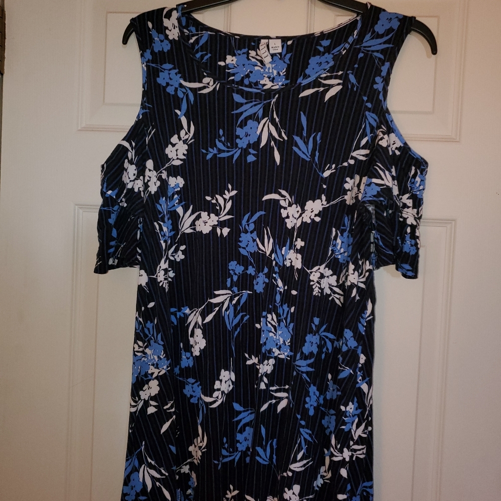 Womens navy floral Peek-a-boo tunic